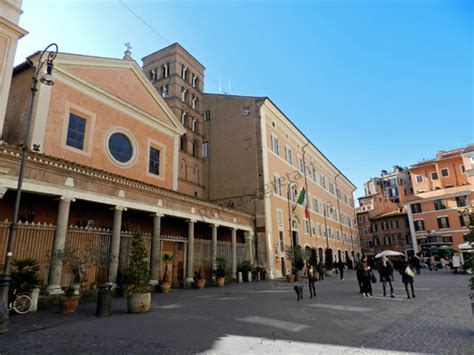 ysl piazza san lorenzo in lucina|Piazza San Lorenzo in Lucina .